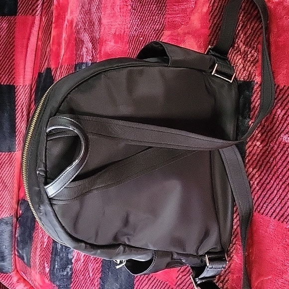 Black Kate spade zipper top backpack - Picture 4 of 7